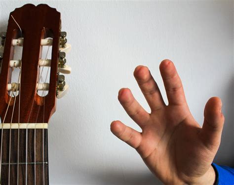 GUITAR TIPS: REMEDIES FOR FINGER PAIN – LoveMusic4Life