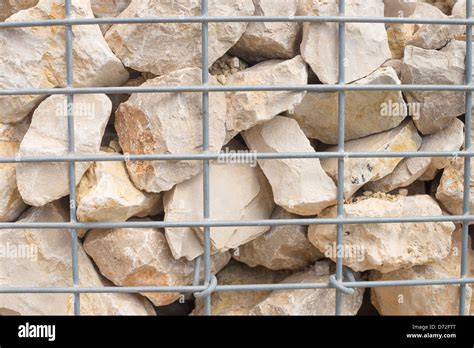 Détail d'un mur de soutènement en pierre Photo Stock - Alamy