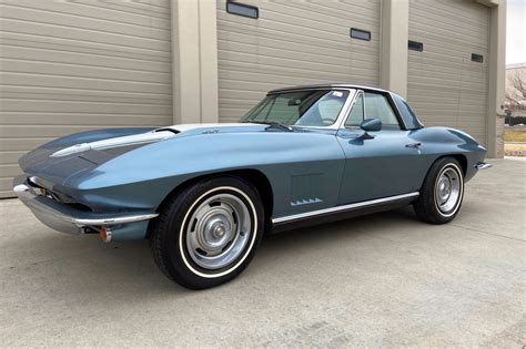 1967 CHEVROLET CORVETTE CONVERTIBLE