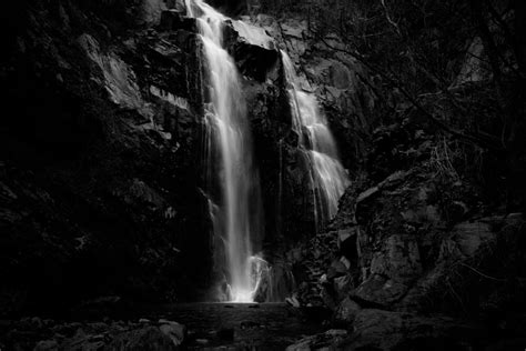 30+ Beautiful Examples of Waterfall Photography - The Photo Argus