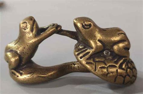 Solid Brass Hand Carved Frog Mini Statue Home Decoration - Etsy