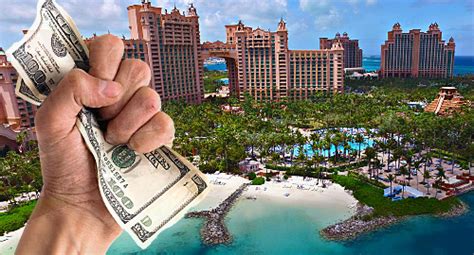 Bahamas' Atlantis to spend $130m to keep up with Baha Mar - CalvinAyre.com