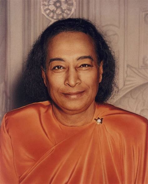 Paramahansa Yogananda | Gurusfeet.com