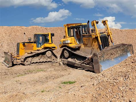 3 Bulldozer Sizes + How to Choose the Right One | BigRentz