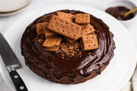 4 Ingredient Chocolate Bourbon Biscuit Cake Recipe - Scottish Scran