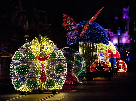 The Main Street Electrical Parade Returns to Disneyland - Travel to the Magic