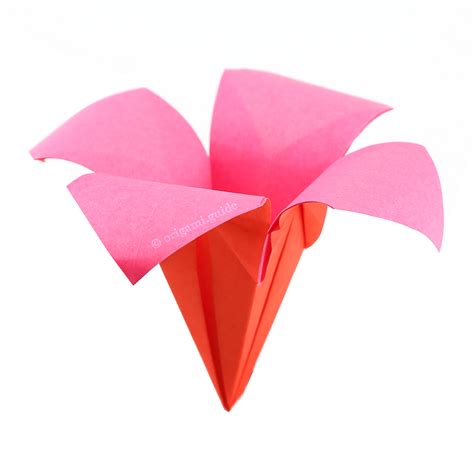 How To Make An Origami Daylily - Folding Instructions - Origami Guide