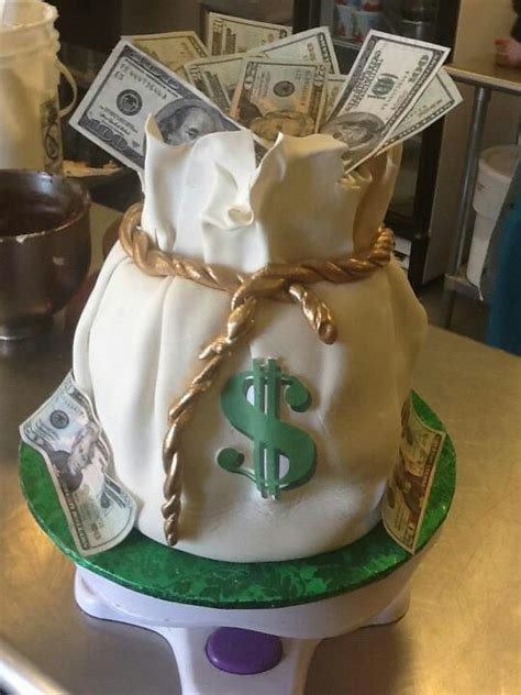 Money Bag Cake | Ky's birthday | Pinterest