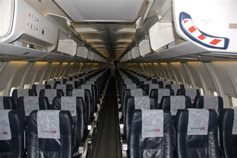 File:Norwegian 737-300 cabin.jpg - Wikimedia Commons