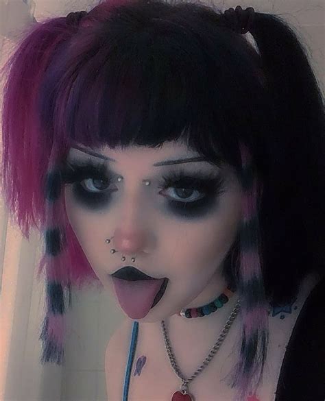 when i learn make up >:3 in 2021 | Punk makeup, Emo makeup, Edgy makeup