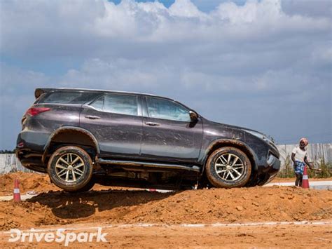 New Toyota Fortuner Off-Road Review - DriveSpark Reviews