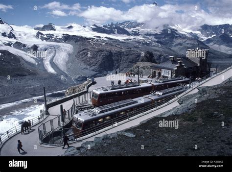 Mountain railway switzerland Stock Photo - Alamy