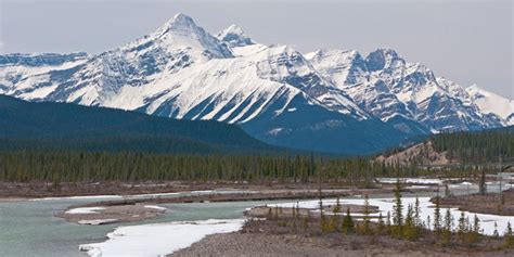 Saskatchewan River Crossing Alberta | Accommodations and Things to do in Saskatchewan River Crossing