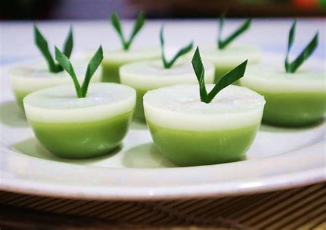 Resep Kue Talam Pandan Hijau oleh Dapur Adis - Cookpad