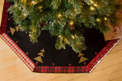 Christmas Tree Skirt Rustic Plaid Made in USA 52 inch Lodge