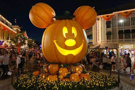 Disneyland Halloween Time - The Ultimate Guide