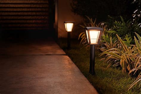 CES 2020: Philips Hue Line Gaining New Outdoor Lights and HDMI Sync Box ...