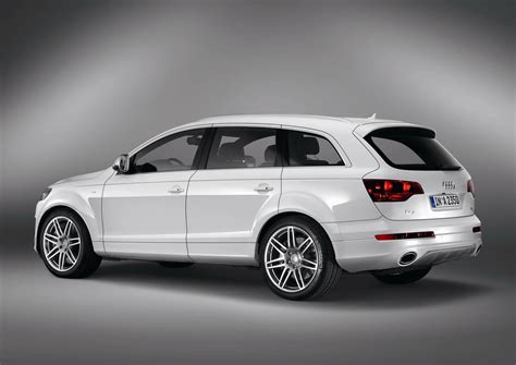 2008 Audi Q7 V12 TDI Quattro Review - Top Speed