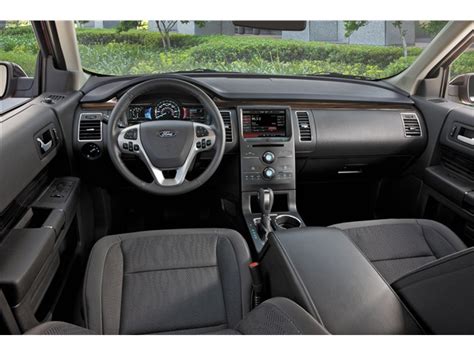 2014 Ford Flex: 52 Interior Photos | U.S. News