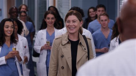 How ‘Grey’s Anatomy’ (Sort Of) Said Goodbye to Meredith Grey | Vanity Fair