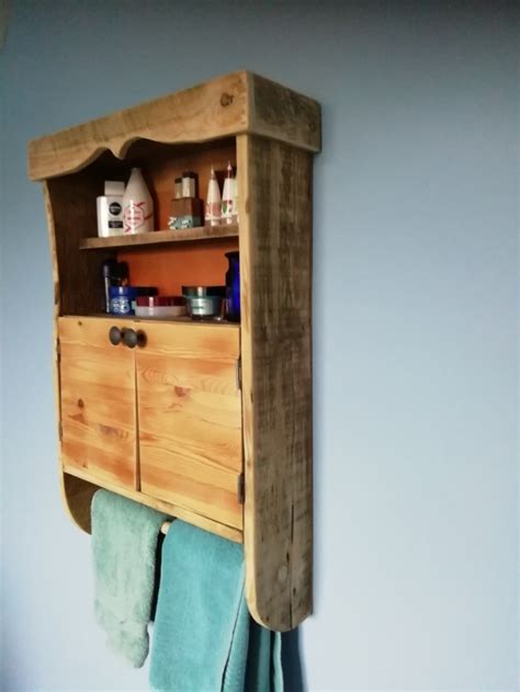 Rustic Bathroom Wall Cabinet – Good With Wood Stroud