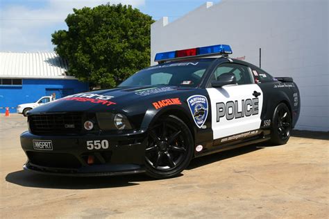 Car ford mustang police