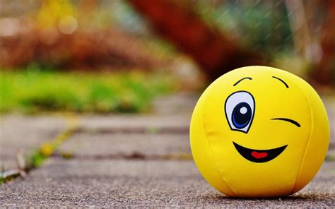 Smiley Face Wallpaper (56+ images)