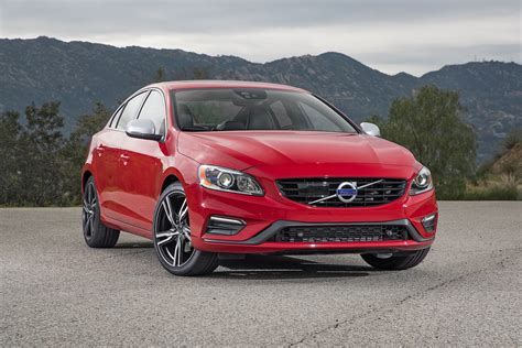 2017 Volvo S60 T6 R-Design First Test Review