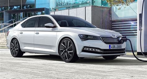 2020 Skoda Superb iV Is A Plug-In Hybrid With 55 Km Of Electric Range | Carscoops