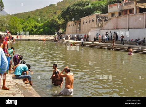 Damodar kund junagadh hi-res stock photography and images - Alamy