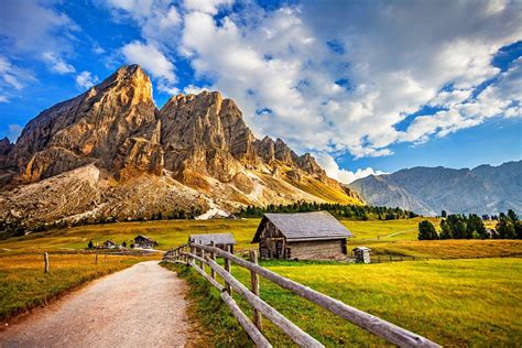 Mountain Village Wallpapers - Top Free Mountain Village Backgrounds - WallpaperAccess