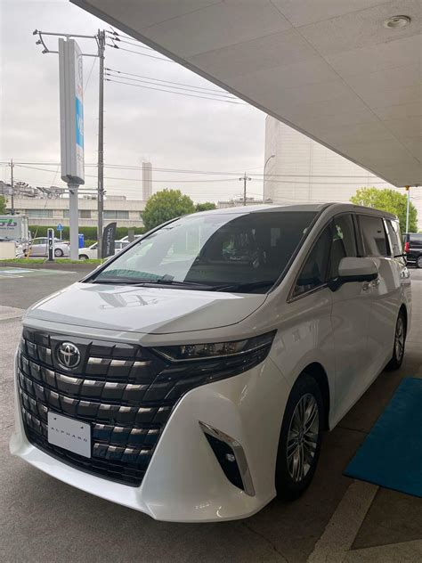 NEW! Toyota Alphard/Vellfire 2023: The Ultimate Luxury Minivan - Premium Cars by Kobe Motor