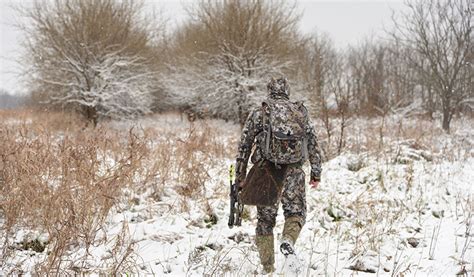 Essential Cold-Weather Gear for Deer Hunting in the Late Sea - North ...