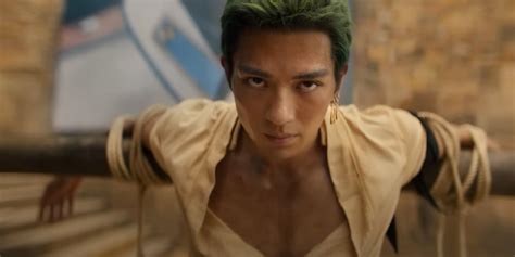 Thanks Netflix Now You Made Zoro Hot : r/OnePieceLiveAction