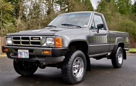 1984 Toyota Pickup SR5 4x4 5-Speed for sale on BaT Auctions - sold for $16,500 on May 4, 2020 ...