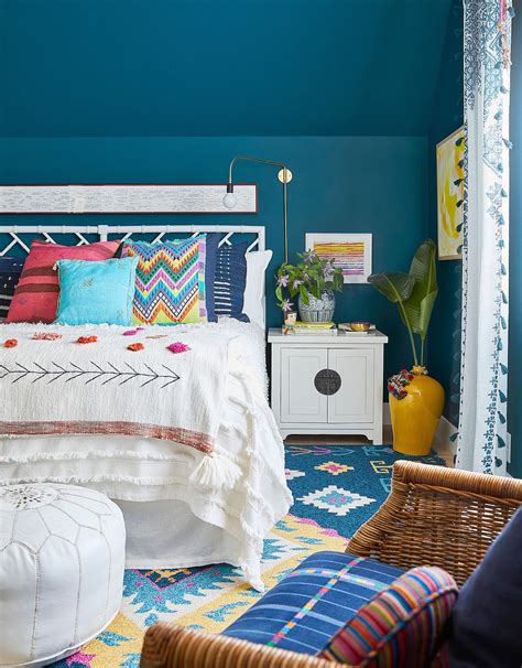 Colorful Boho Bedroom Ideas | www.resnooze.com