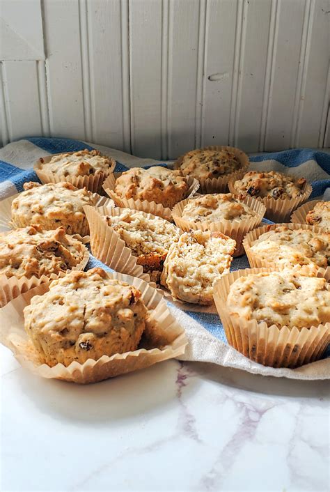 One Bowl Healthier Applesauce Oatmeal Muffins Recipe!