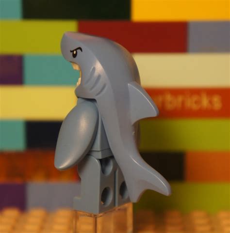 LEGO 71011 Series 15 SHARK Animal Collectible Minifigure Polybag ...