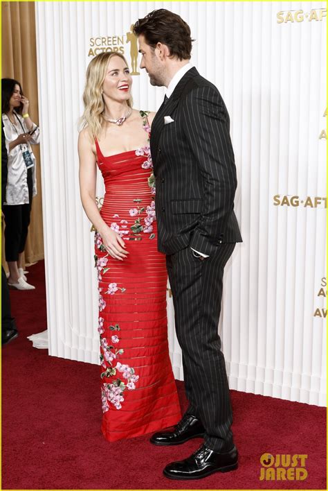 Emily Blunt Shares Cute Moments With John Krasinski at SAG Awards 2023 - See The Pics!: Photo ...