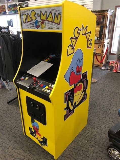 Long Pac Man Arcade