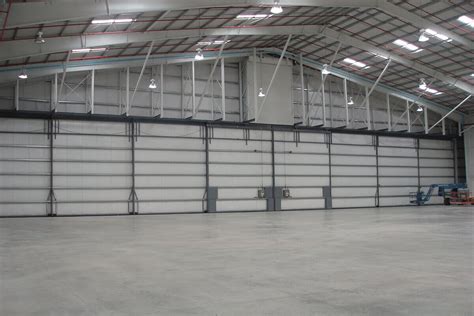 TechtradeDoors | Hangar Doors - Steel/Aluminum Sliding Hangar Doors