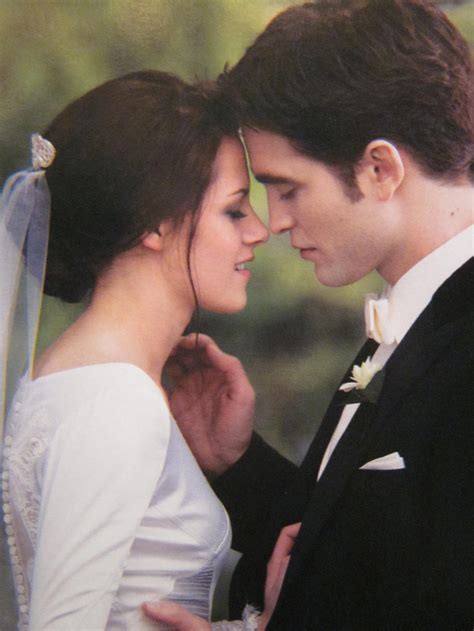 Mr&Mrs Edward Cullen - Edward and Bella's wedding Photo (35622824) - Fanpop