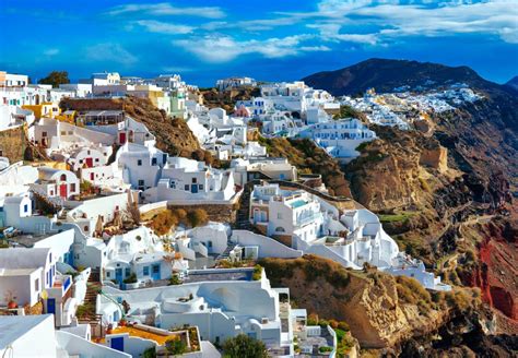 The 8 Top Attractions In Greece | CuddlyNest