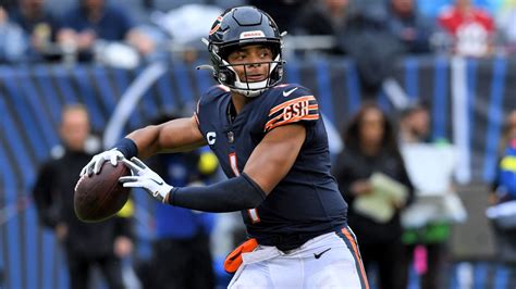 Chicago Bears 2023 QB preview: Justin Fields looking to build on ...