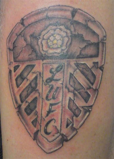 Badge Leeds United Tattoo Designs - Die Hard Leeds United Fan Flies To Amsterdam To Get Marcelo ...