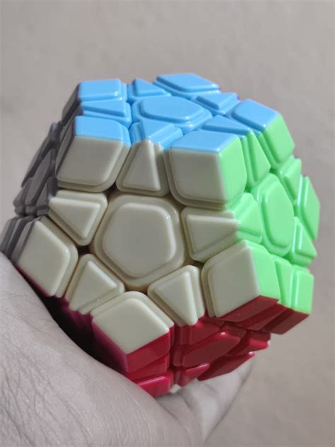 My first Megaminx.... : r/Rubiks_Cubes