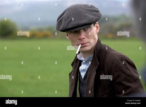 THE WIND THAT SHAKES THE BARLEY CILLIAN MURPHY THE WIND THAT SHAKES THE BARLEY Date: 2006 Stock ...