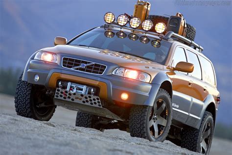 2005 Volvo XC70 AT Gallery Images - Ultimatecarpage.com