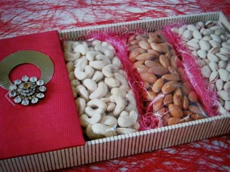 RANJANA ARTS WWW.RANJANAARTS.COM: dry fruit packing ideas indian ...