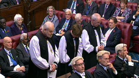 Report calls for fewer Church of England bishops in House of Lords ...